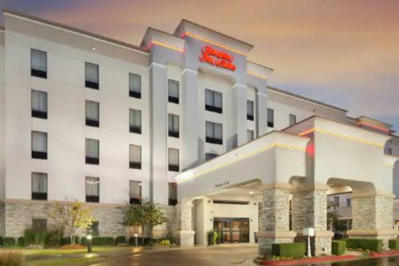 Hampton Inn And Suites Tulsa/Catoosa Exterior photo