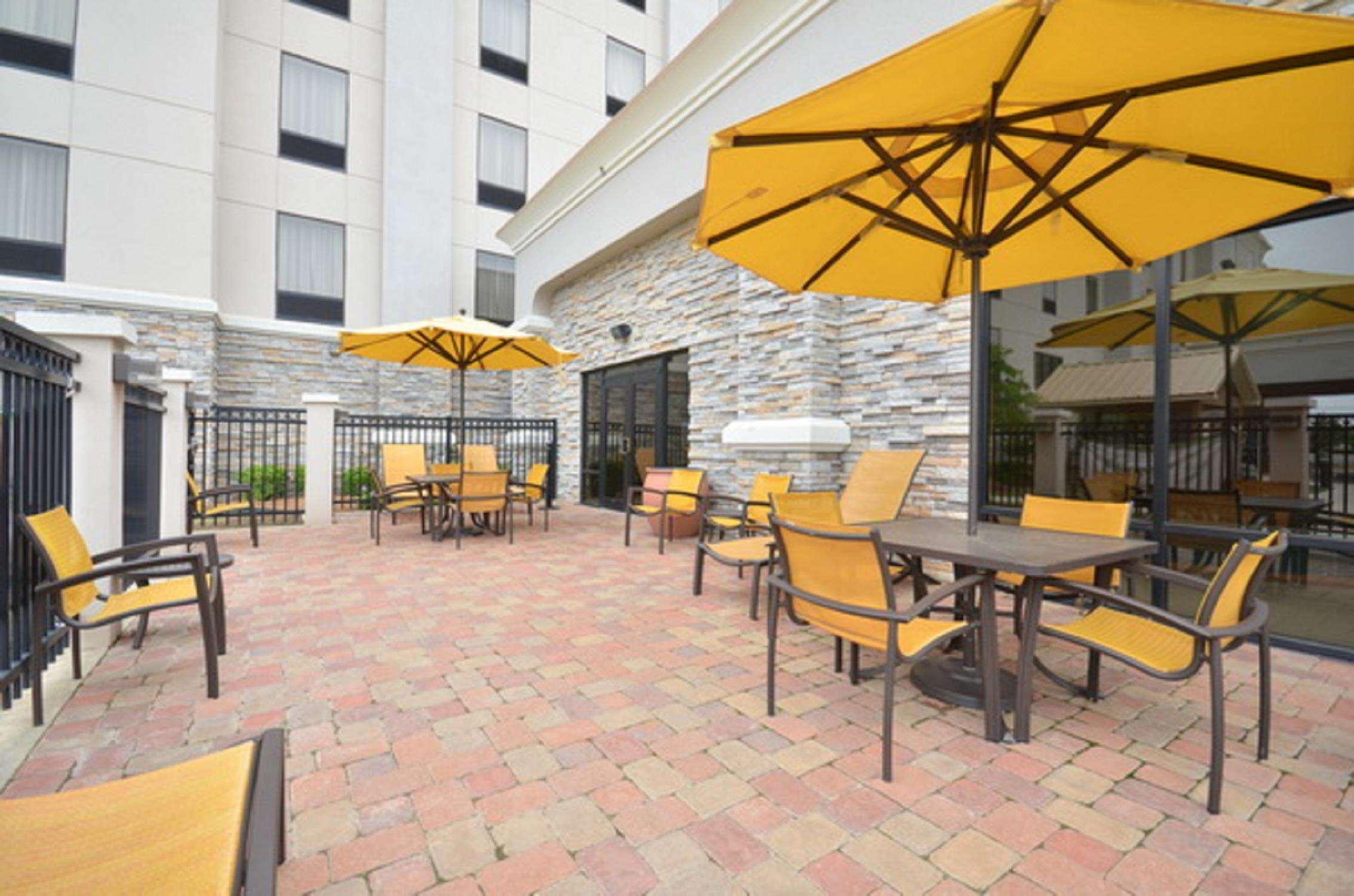 Hampton Inn And Suites Tulsa/Catoosa Exterior photo