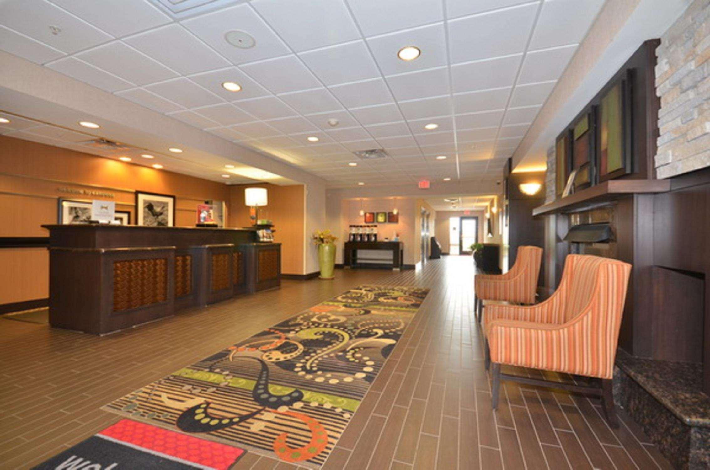 Hampton Inn And Suites Tulsa/Catoosa Exterior photo